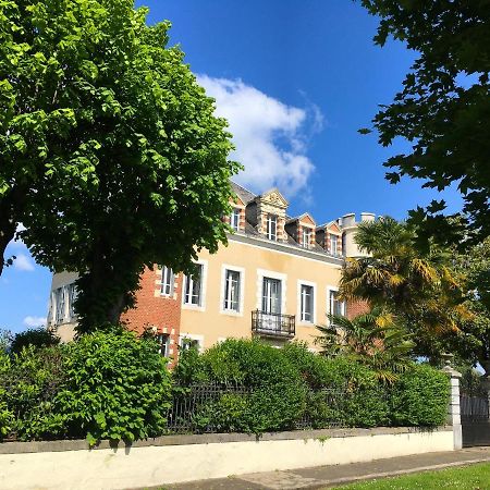 Le Chateau Aspet B&B Bagian luar foto